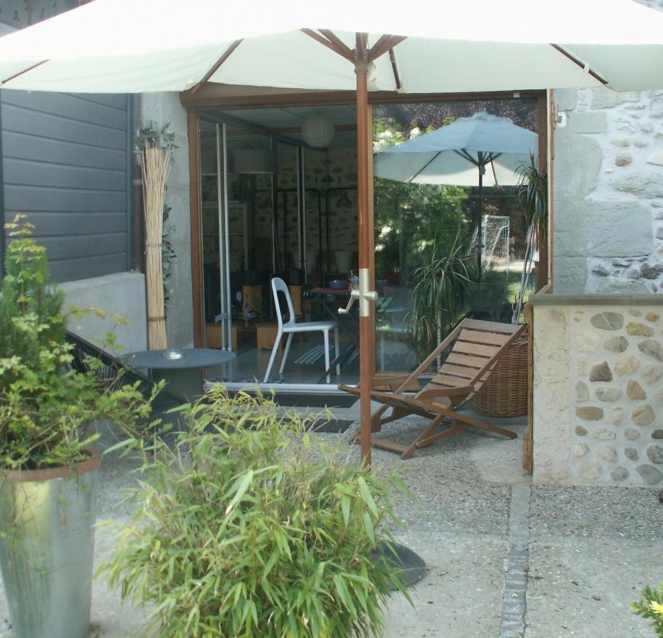 Escapade Champetre Bed and Breakfast Hauteville-sur-Fier Εξωτερικό φωτογραφία