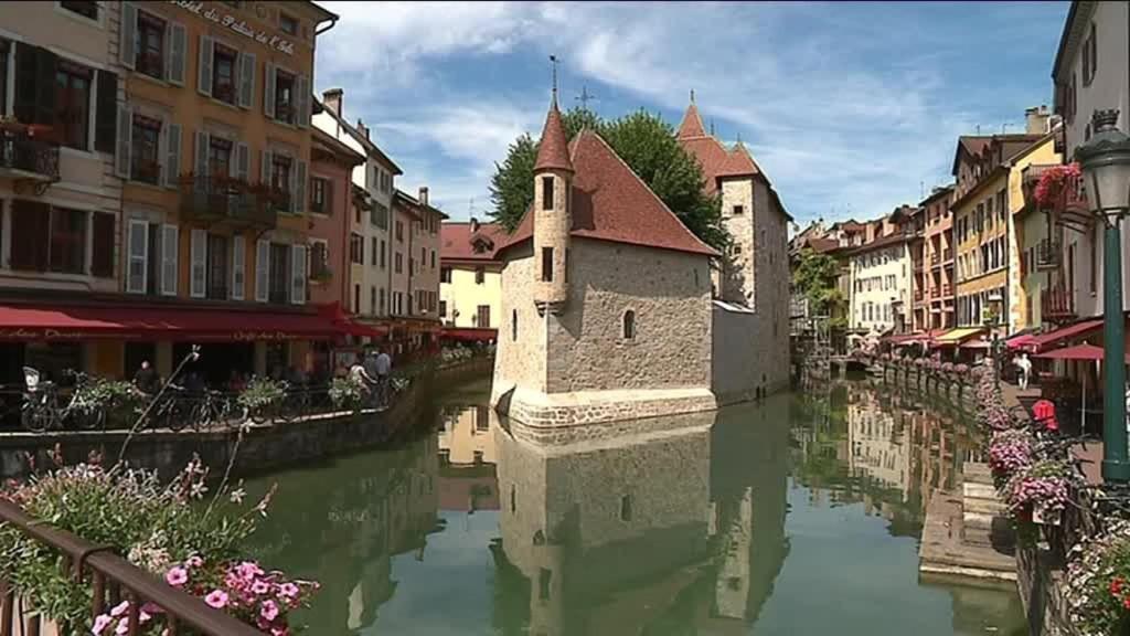 Escapade Champetre Bed and Breakfast Hauteville-sur-Fier Εξωτερικό φωτογραφία
