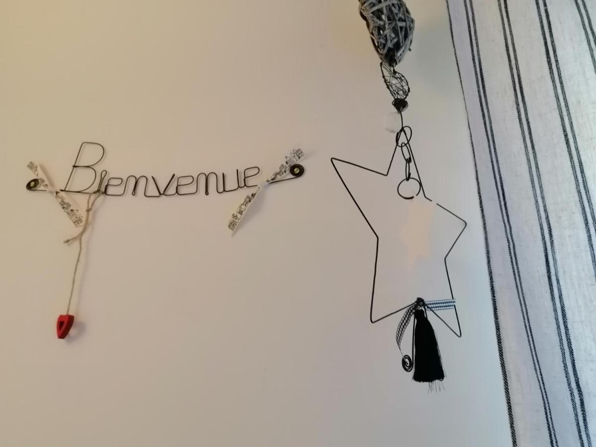 Escapade Champetre Bed and Breakfast Hauteville-sur-Fier Εξωτερικό φωτογραφία